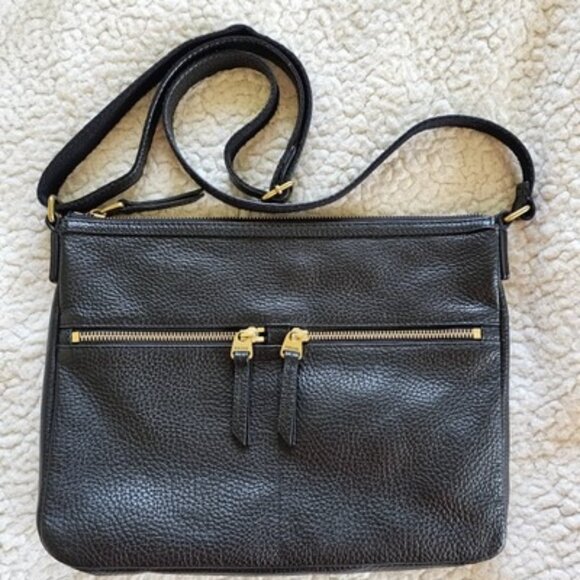 Leather Fossil Black Cross Body Purse Elise SHB1305 MSRP $158 Handbag - Picture 1 of 6